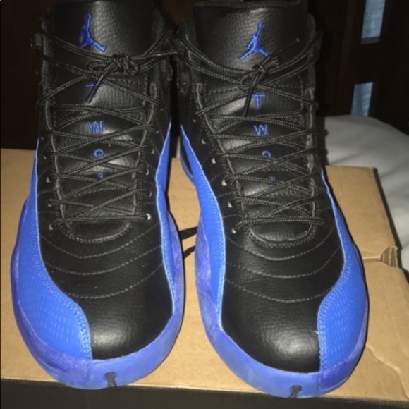 royal blue & black jordan’s - Picture 5 of 5